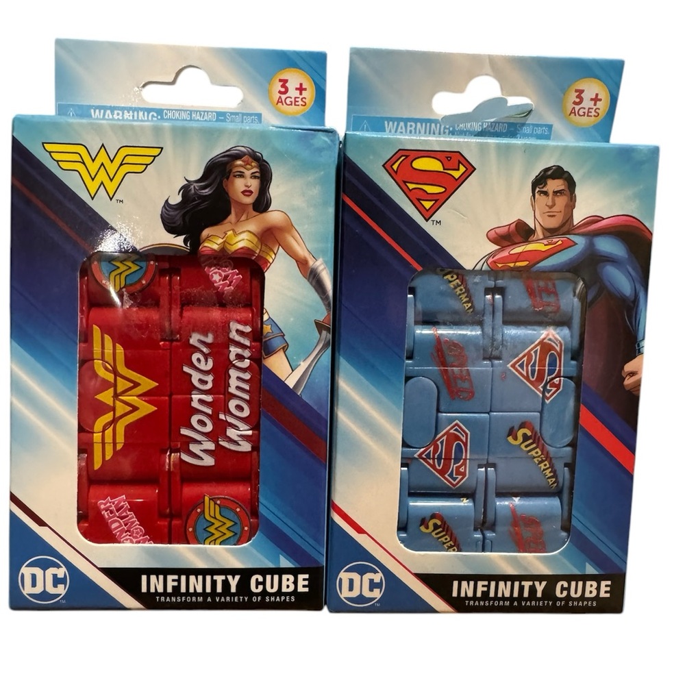 DC Comics Infinity Cube Set - Wonder Woman and Superman